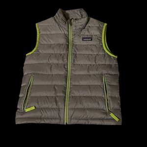 Patagonia Gray Vest with Bright Green Highlights